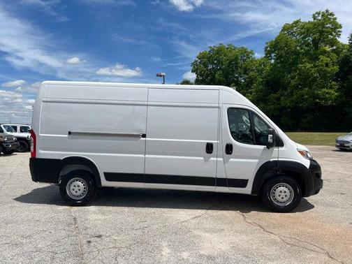 Bright White Clearcoat 2026 RAM ProMaster 2500 Tradesman
