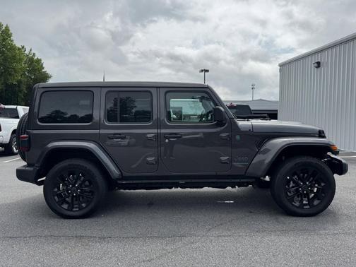 Granite Crystal Metallic Clearcoat 2025 Jeep Wrangler 4xe Sahara