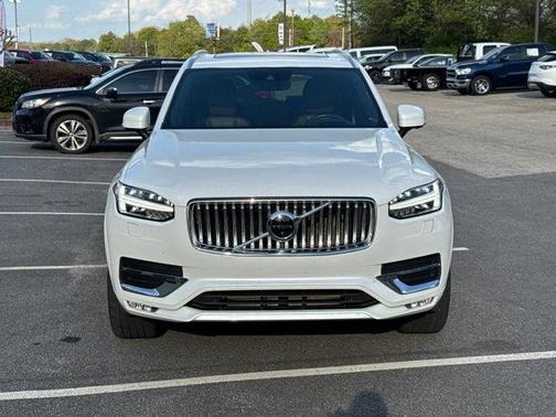 2022 Volvo XC90 T6 Inscription