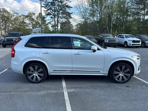 2022 Volvo XC90 T6 Inscription