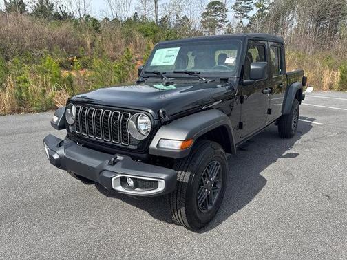 Black Clearcoat 2026 Jeep Gladiator Sport