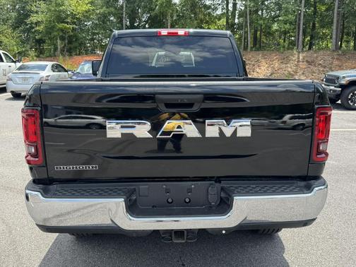 Diamond Black Crystal Pearlcoat 2025 RAM 2500 Big Horn Crew Cab 4x4 6'4' Box