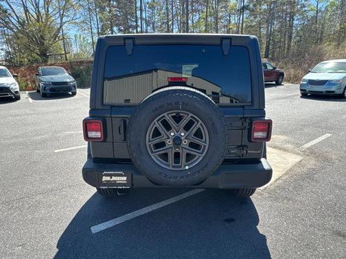 Black Clearcoat 2026 Jeep Wrangler Sport