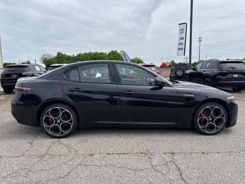 2024 Alfa Romeo Giulia Veloce AWD