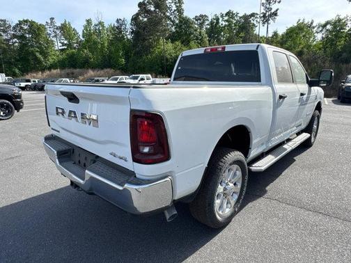 Bright White Clearcoat 2026 RAM 2500 Big Horn Crew Cab 4x4 6'4' Box