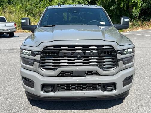 Ceramic Gray Clearcoat 2026 RAM 3500 Big Horn Crew Cab 4x4 8' Box