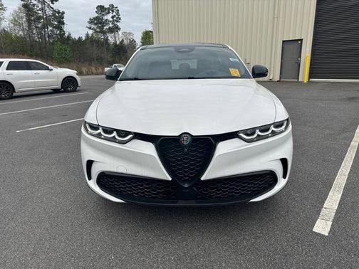 2024 Alfa Romeo Stelvio Ti
