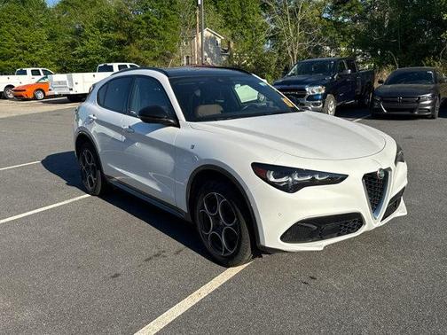 2024 Alfa Romeo Stelvio Ti