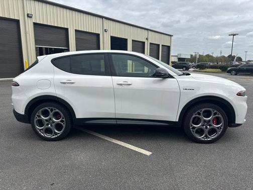 2024 Alfa Romeo Stelvio Ti