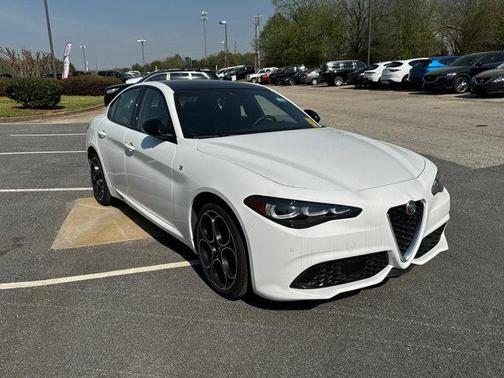 Alfa White 2024 Alfa Romeo Giulia Ti