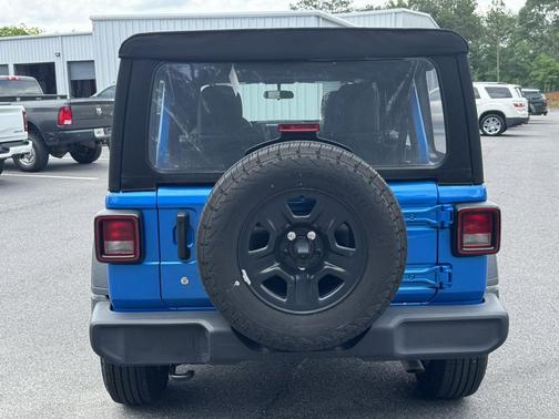 Hydro Blue Pearlcoat 2024 Jeep Wrangler Sport