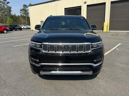 Diamond Black Crystal Pearlcoat 2023 Jeep Grand Wagoneer Series II 4x4