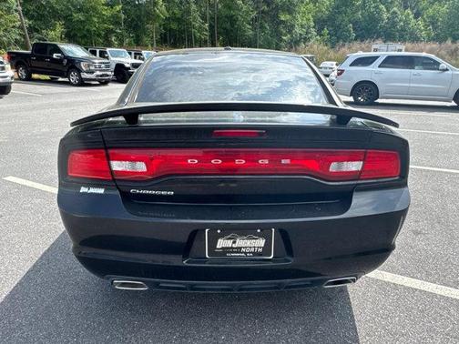 Pitch Black 2014 Dodge Charger SXT