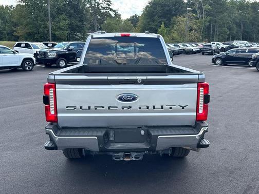 Iconic Silver Metallic 2024 Ford F-250 Lariat
