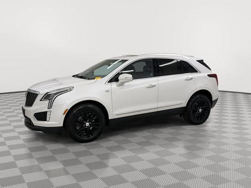 Crystal White Tricoat 2022 Cadillac XT5 Premium Luxury