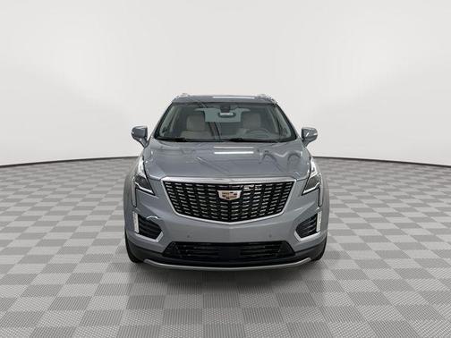 Argent Silver Metallic 2026 Cadillac XT5 Premium Luxury