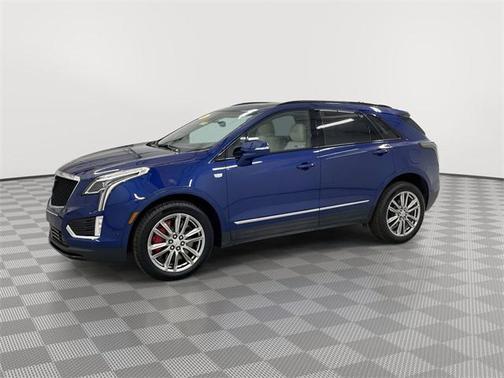 2025 Cadillac XT5 Sport
