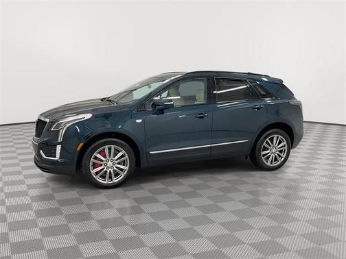2025 Cadillac XT5 Sport