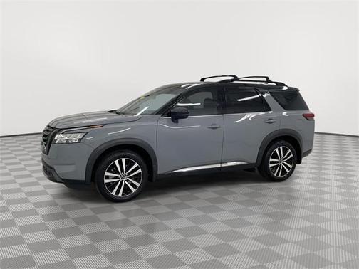 2024 Nissan Pathfinder Platinum 4WD