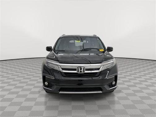 2019 Honda Pilot Touring 8-Passenger