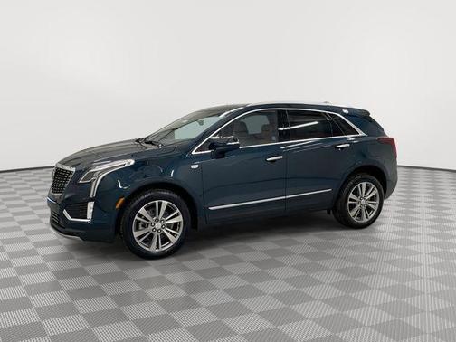 Emerald Lake Metallic 2025 Cadillac XT5 Premium Luxury