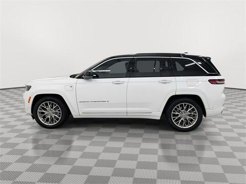 2022 Jeep Grand Cherokee 4xe Summit