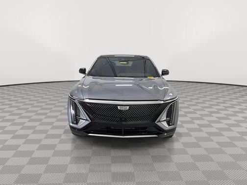 Argent Silver Metallic 2025 Cadillac LYRIQ Luxury