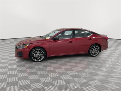2024 Nissan Altima SR VC-Turbo FWD