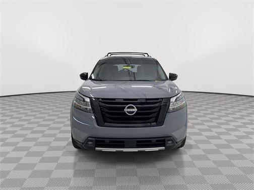 2024 Nissan Pathfinder Platinum 4WD