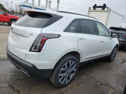 2021 Cadillac XT5 Sport