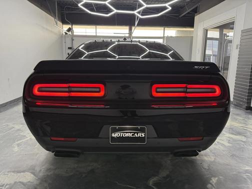 2015 Dodge Challenger SRT Hellcat