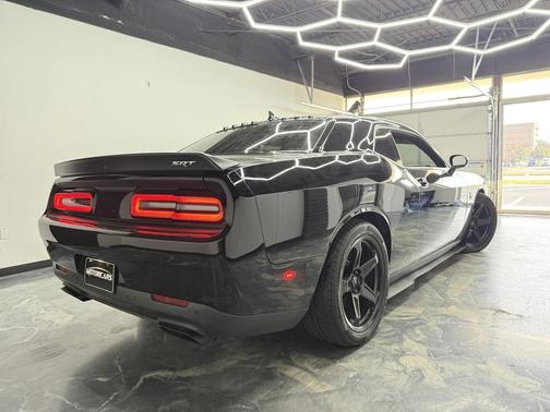 2015 Dodge Challenger SRT Hellcat