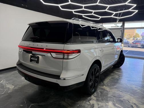 2023 Lincoln Navigator Reserve