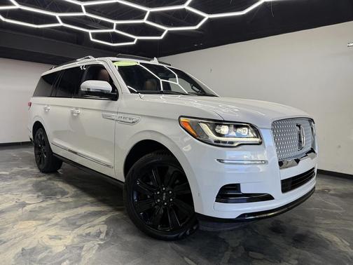 2023 Lincoln Navigator Reserve