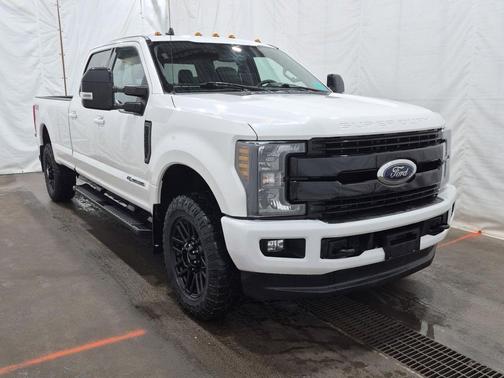Oxford White 2019 Ford F-250 Lariat