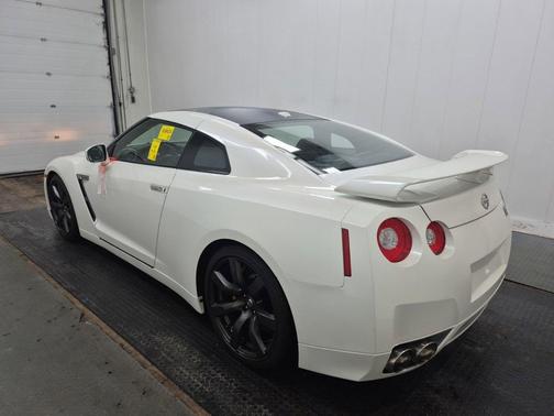 Pearl White 2010 Nissan GT-R Premium