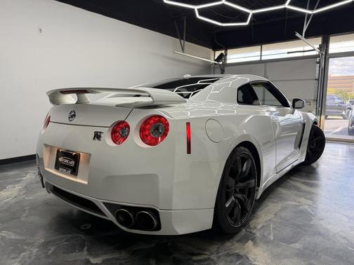 Pearl White 2010 Nissan GT-R Premium