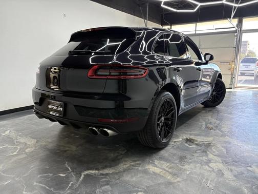 2017 Porsche Macan S