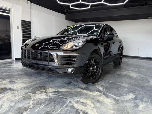 2017 Porsche Macan S
