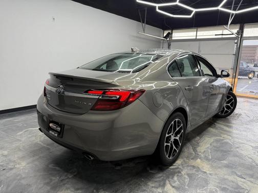 2017 Buick Regal Turbo Sport Touring