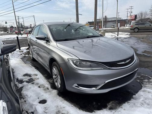 2015 Chrysler 200 Limited