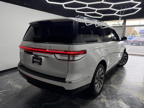 2022 Lincoln Navigator Reserve
