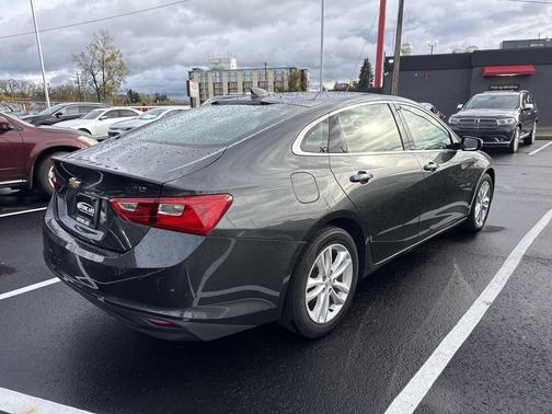 2017 Chevrolet Malibu 1LT