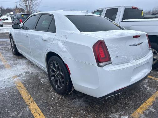 2018 Chrysler 300 S