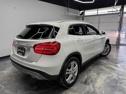 2015 Mercedes-Benz GLA-Class 4MATIC