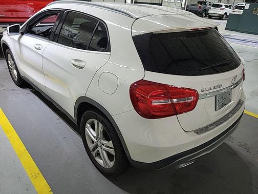 2015 Mercedes-Benz GLA-Class 4MATIC