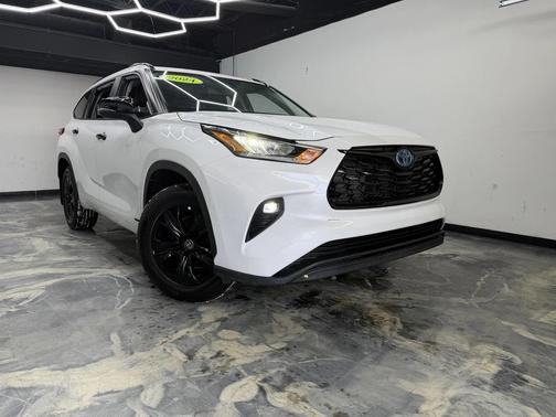 2024 Toyota Highlander Hybrid XLE