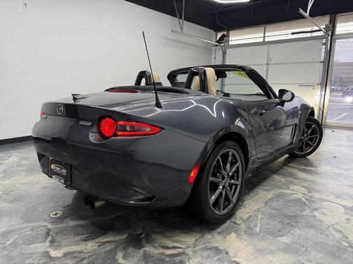 2016 Mazda MX-5 Miata Grand Touring