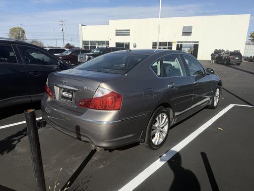 2010 INFINITI M35x Base