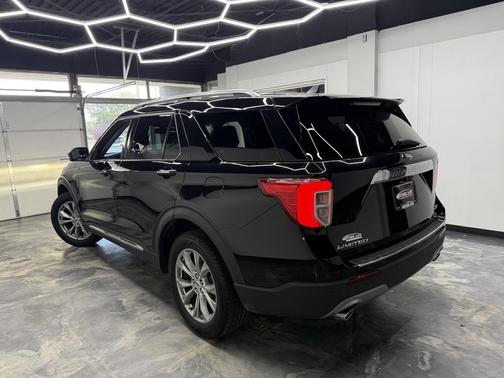 Agate Black Metallic 2021 Ford Explorer Limited